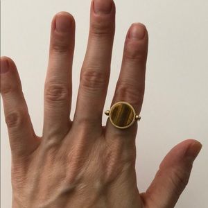 Madewell Resin Rotating